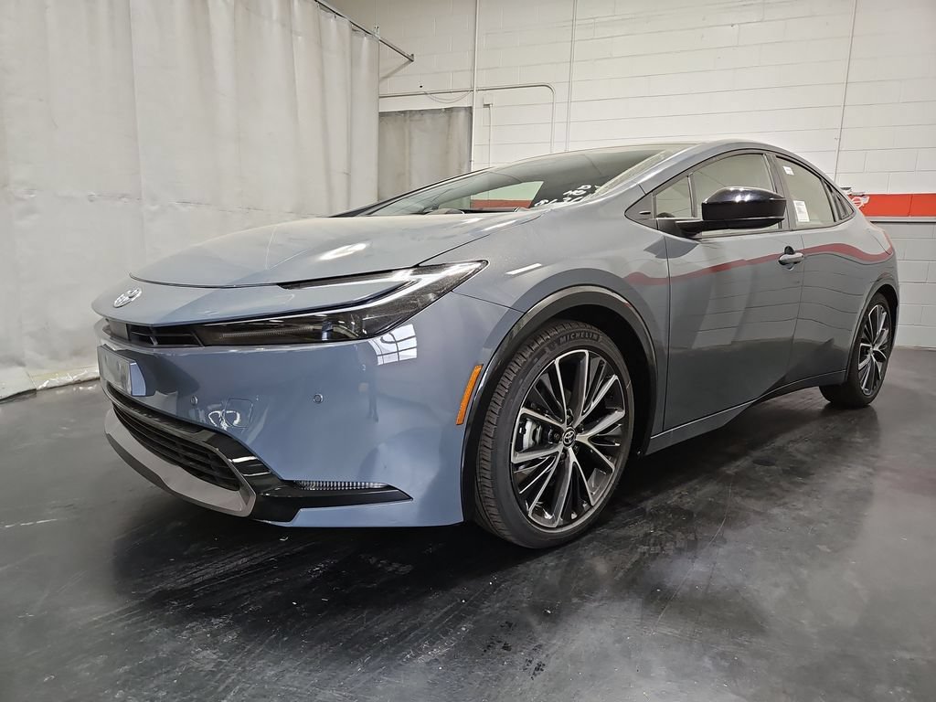 New 2026 Toyota Prius XLE FWD image 4