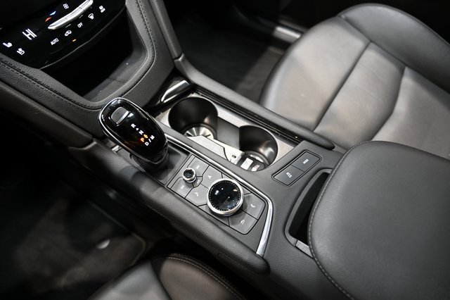 Used 2025 Cadillac XT5 Premium Luxury image 18