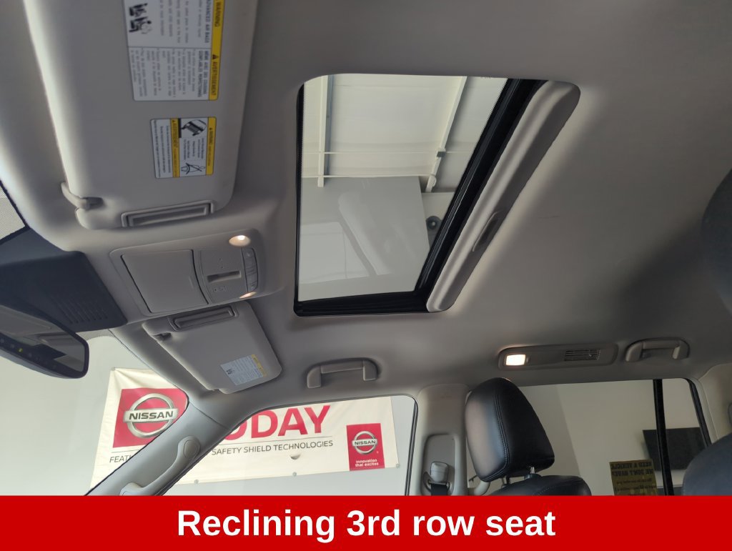 Used 2024 Nissan Armada SL w/ Captain's Chairs Package AWD/4WD image 27