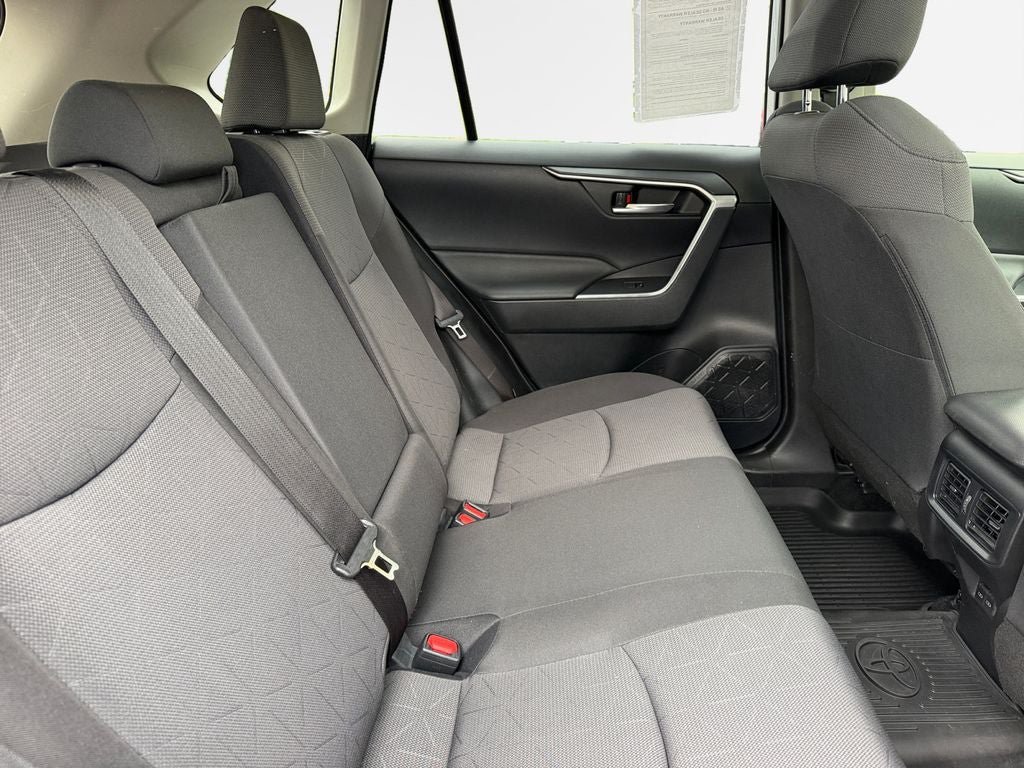 Used 2022 Toyota RAV4 XLE w/ Convenience Package AWD/4WD image 28