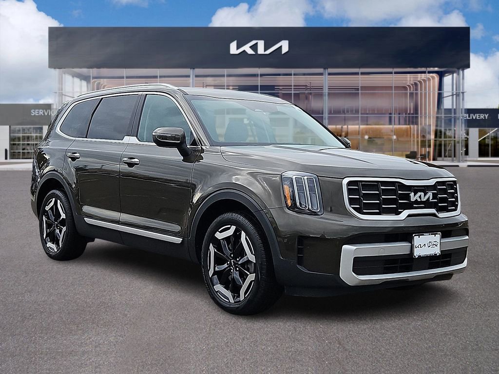 Certified 2024 Kia Telluride S image 1