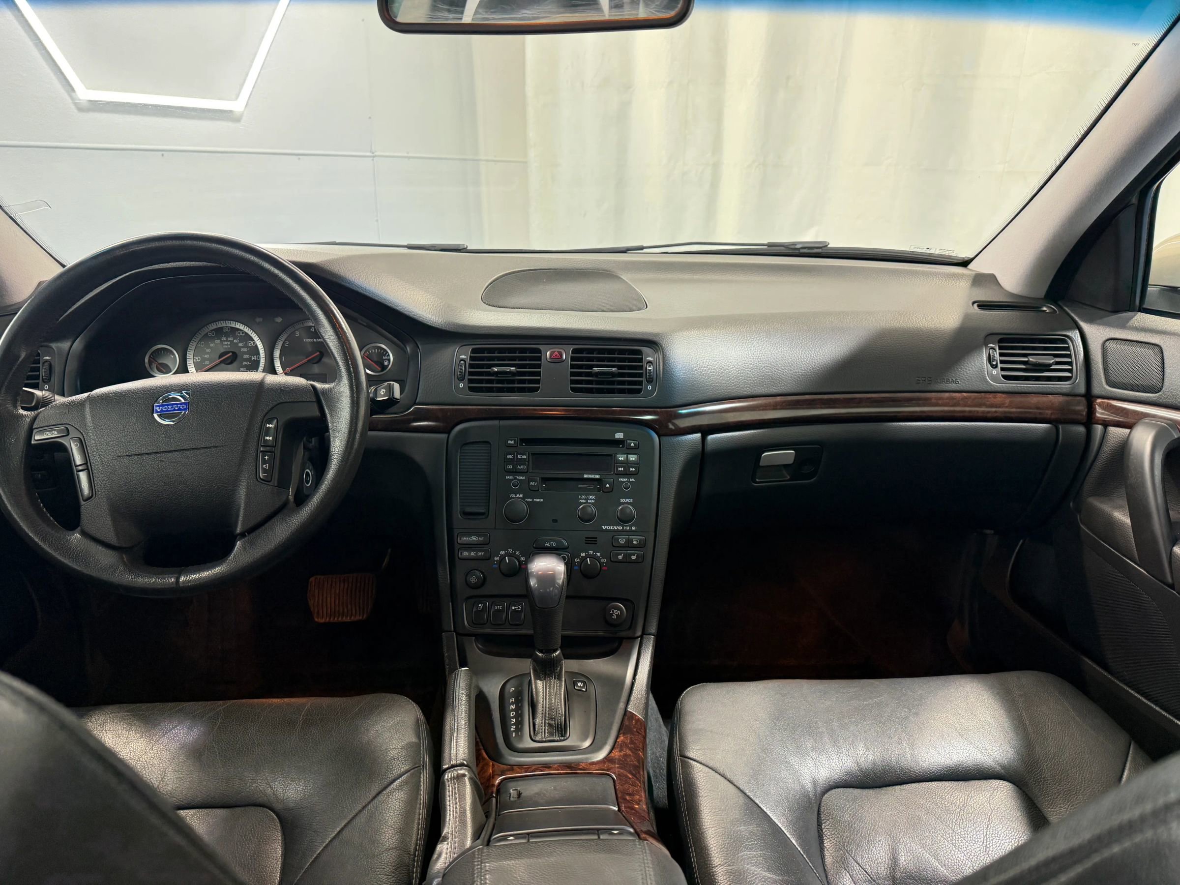 Used 2004 Volvo S80 2.9 image 17