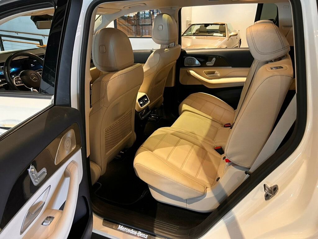 Used 2021 Mercedes-Benz GLS 450 4MATIC image 23