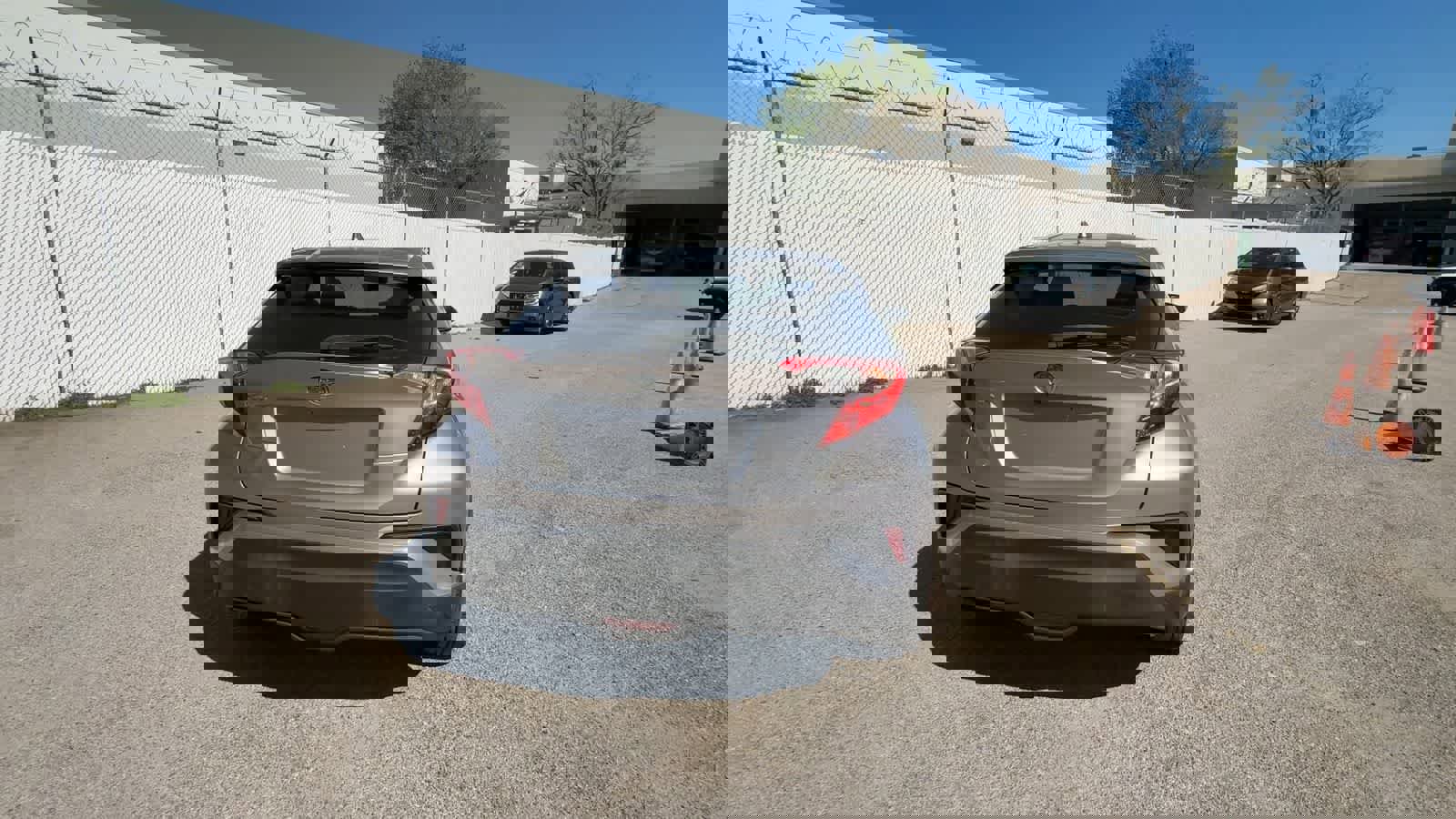 Used 2018 Toyota C-HR XLE image 7