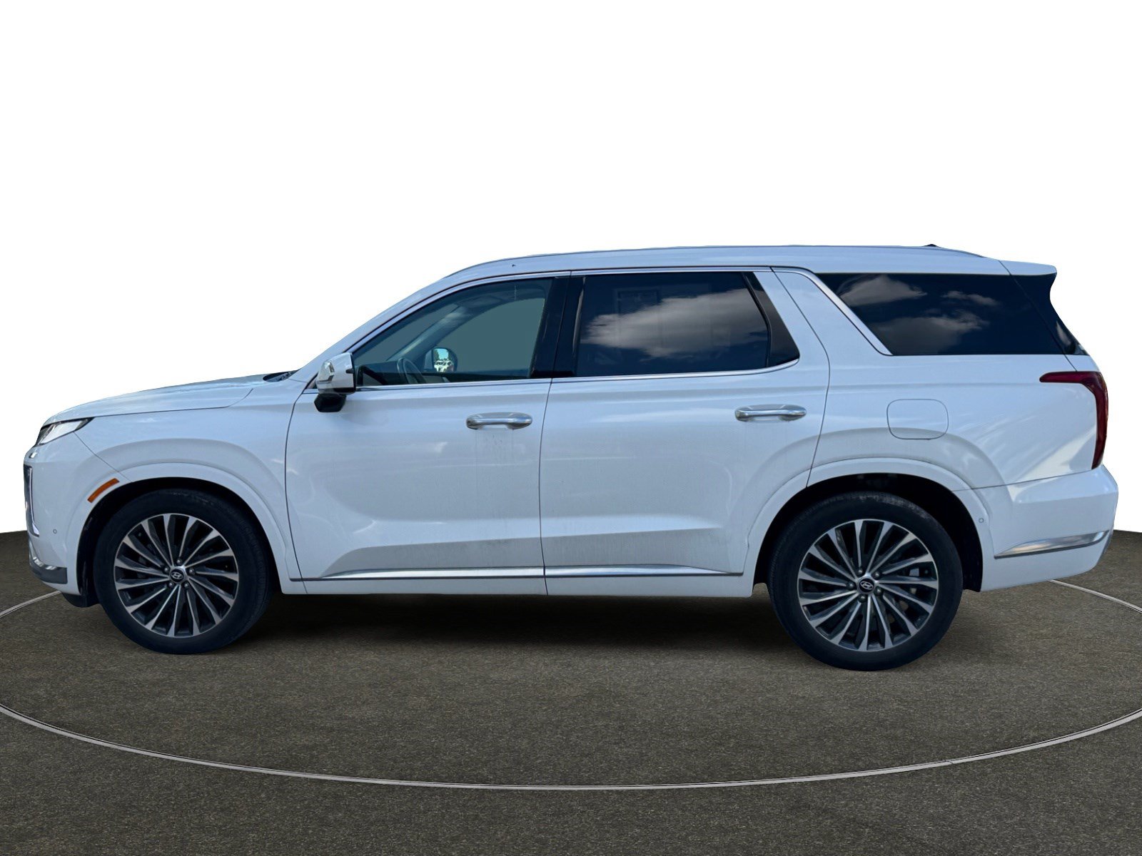 Used 2023 Hyundai Palisade Calligraphy AWD/4WD image 2