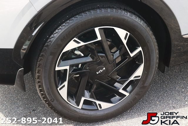 Certified 2024 Kia Sportage SX FWD image 9