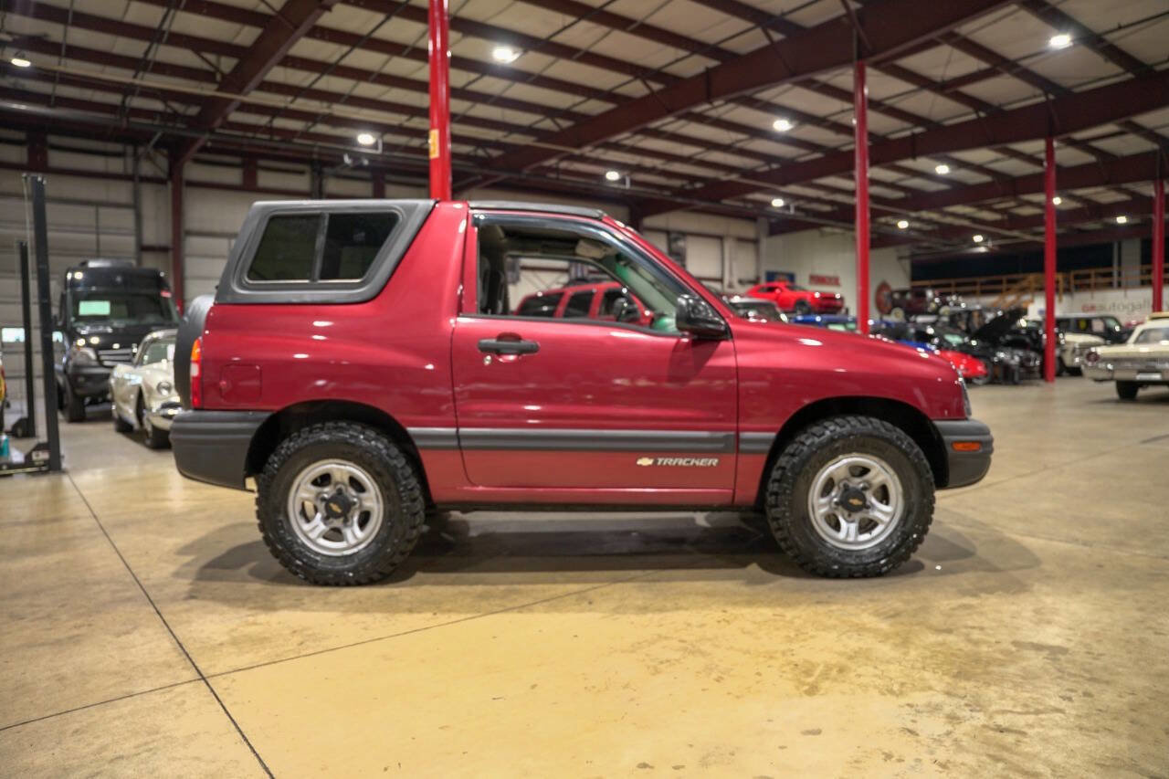 Used 1999 Chevrolet Tracker 2WD Convertible w/ Preferred Equipment Group 2 image 10