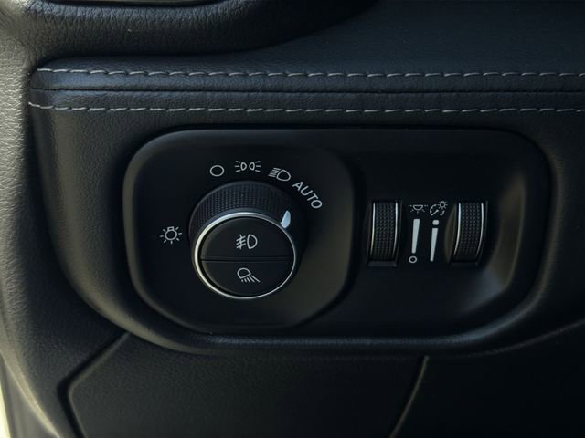 Used 2020 RAM 2500 Limited AWD/4WD image 38