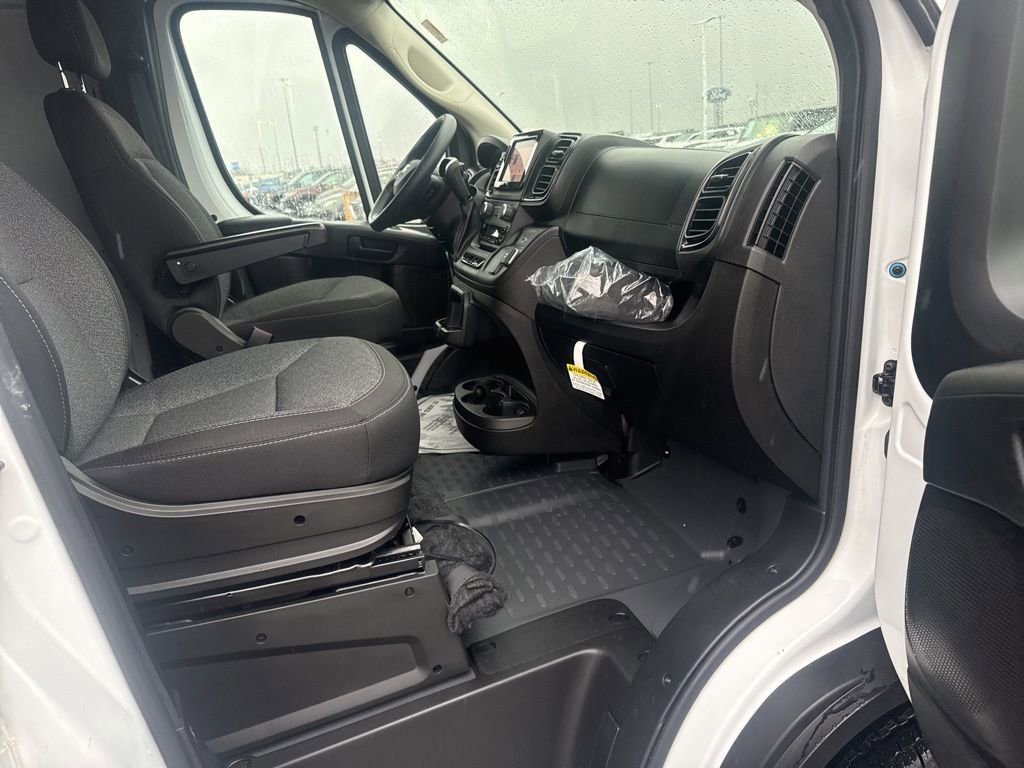 Used 2024 RAM ProMaster 2500 FWD image 30