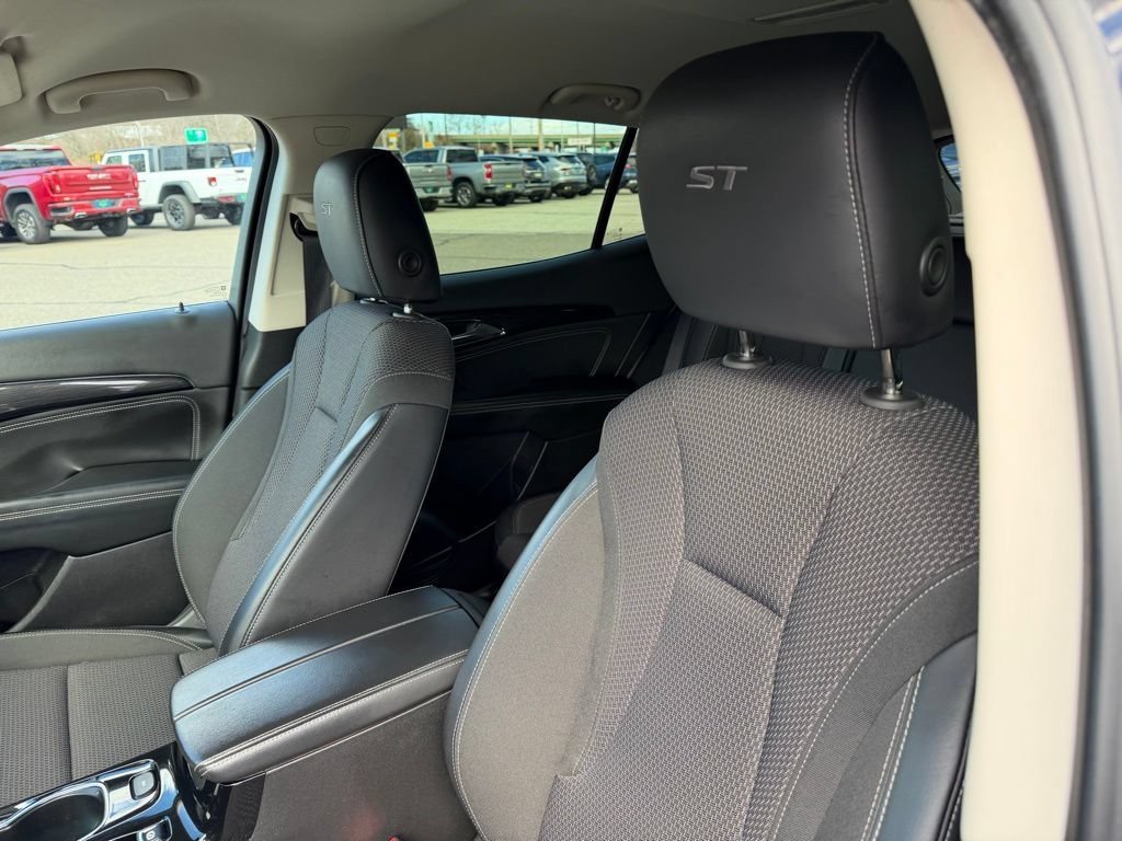 Certified 2023 Buick Envision Preferred w/ Sport Touring Package AWD/4WD image 13