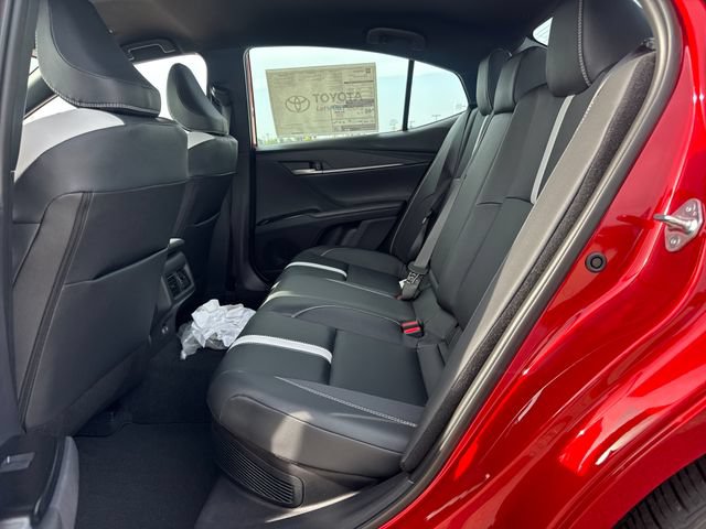 New 2026 Toyota Camry Hybrid FWD image 11