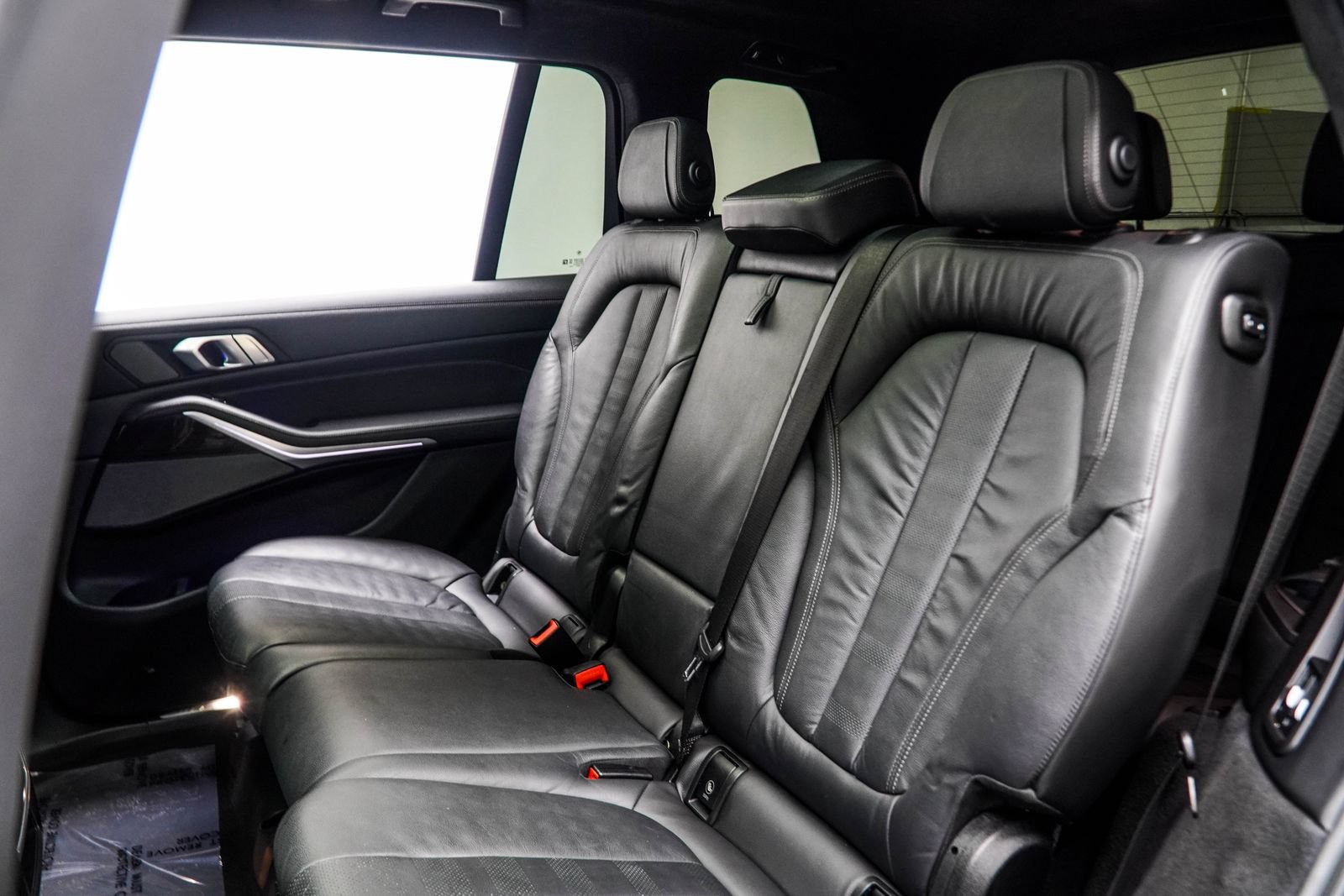 Used 2020 BMW X7 xDrive40i w/ M Sport Package AWD/4WD image 42