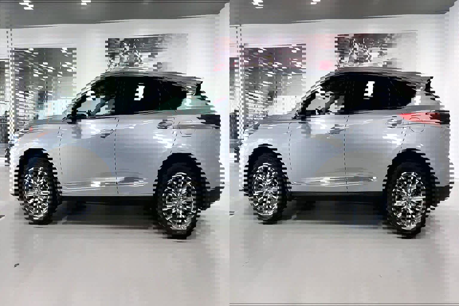 Used 2023 Acura RDX FWD w/ Technology Package image 3