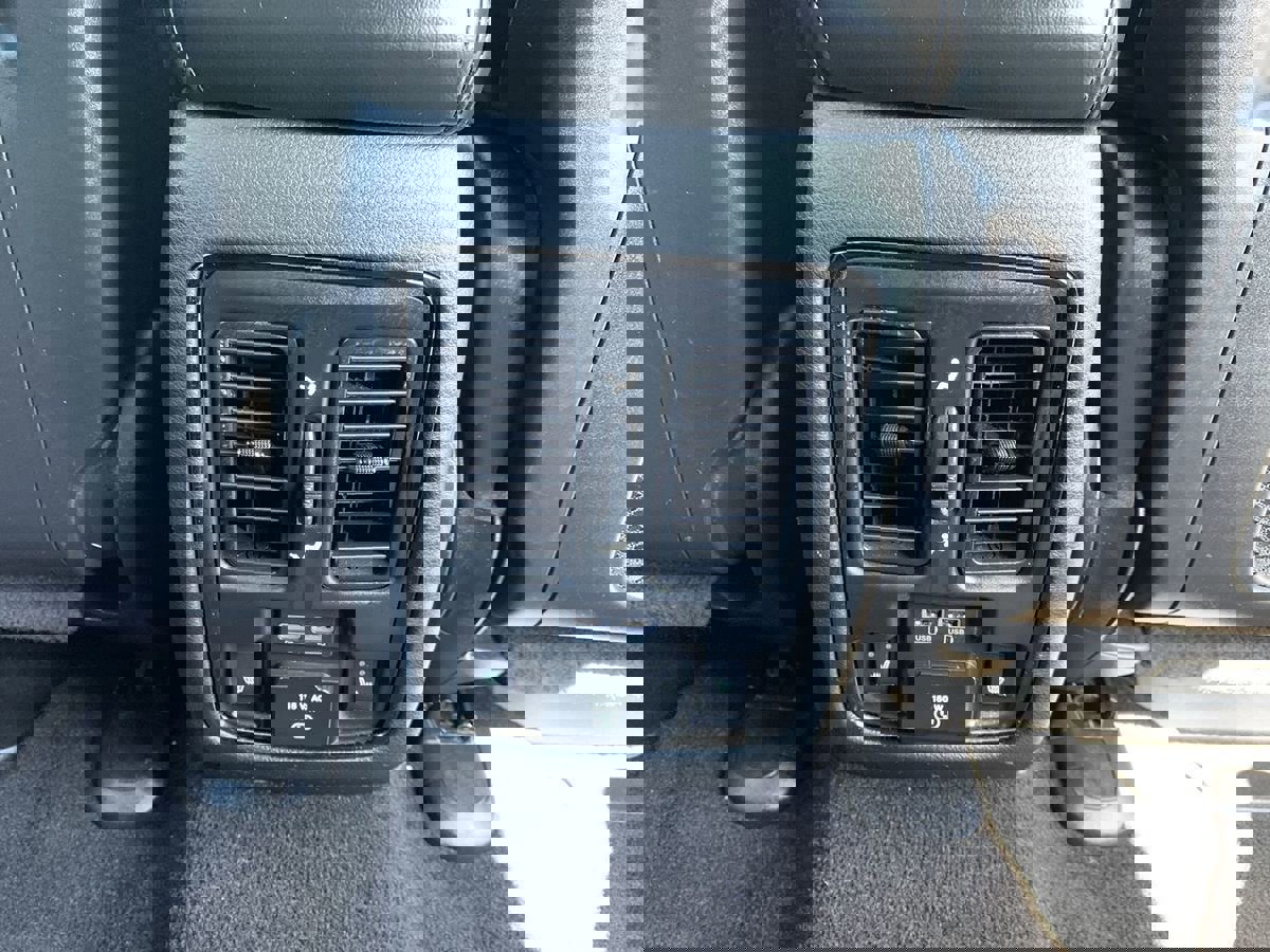 Used 2019 Dodge Durango GT image 34