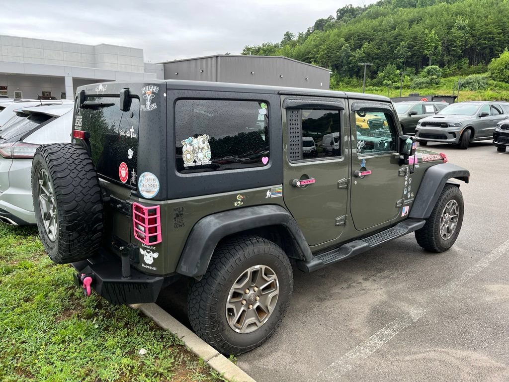 Used 2015 Jeep Wrangler Unlimited Rubicon AWD/4WD image 4