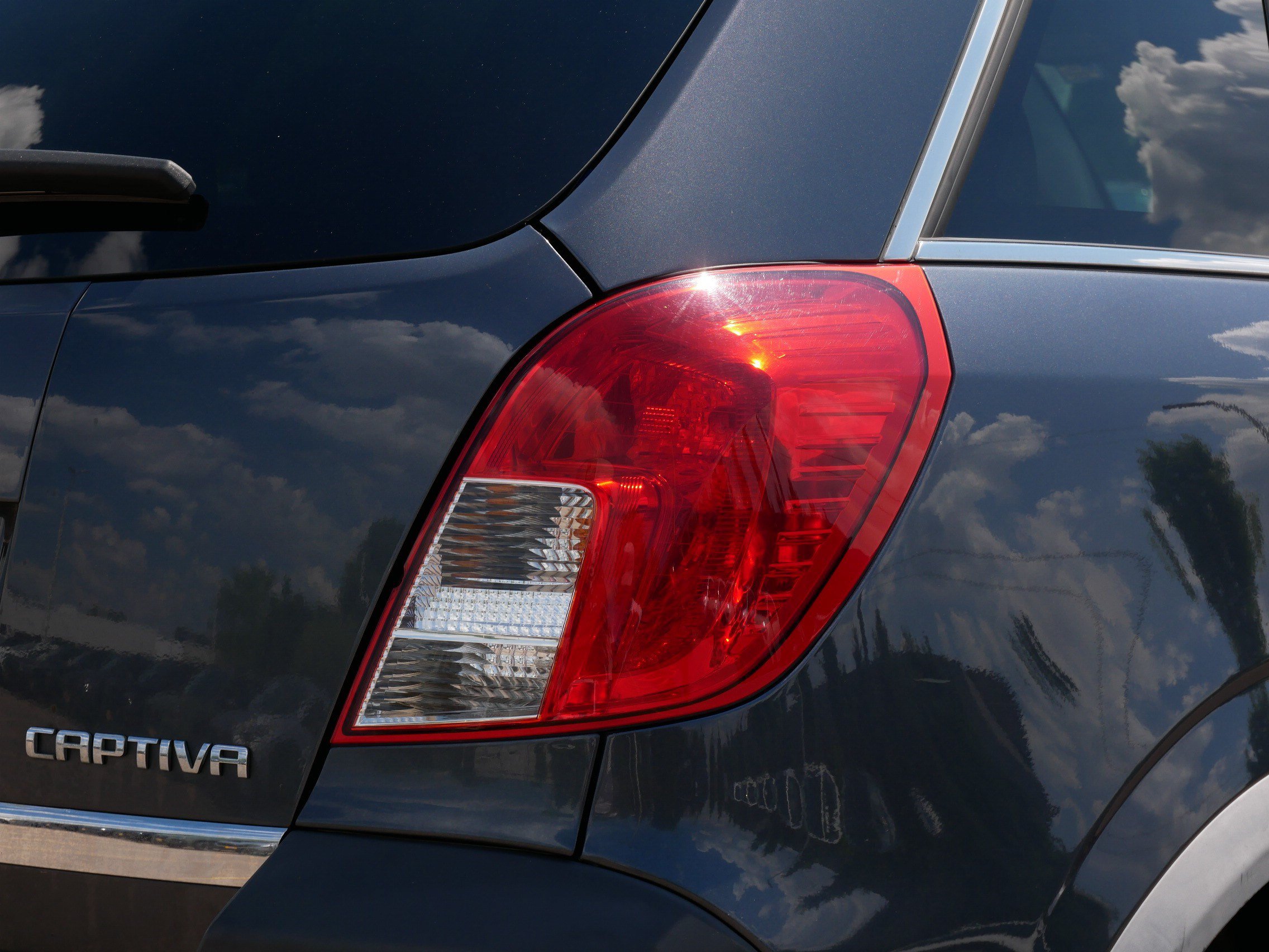 Used 2013 Chevrolet Captiva Sport LS FWD image 17