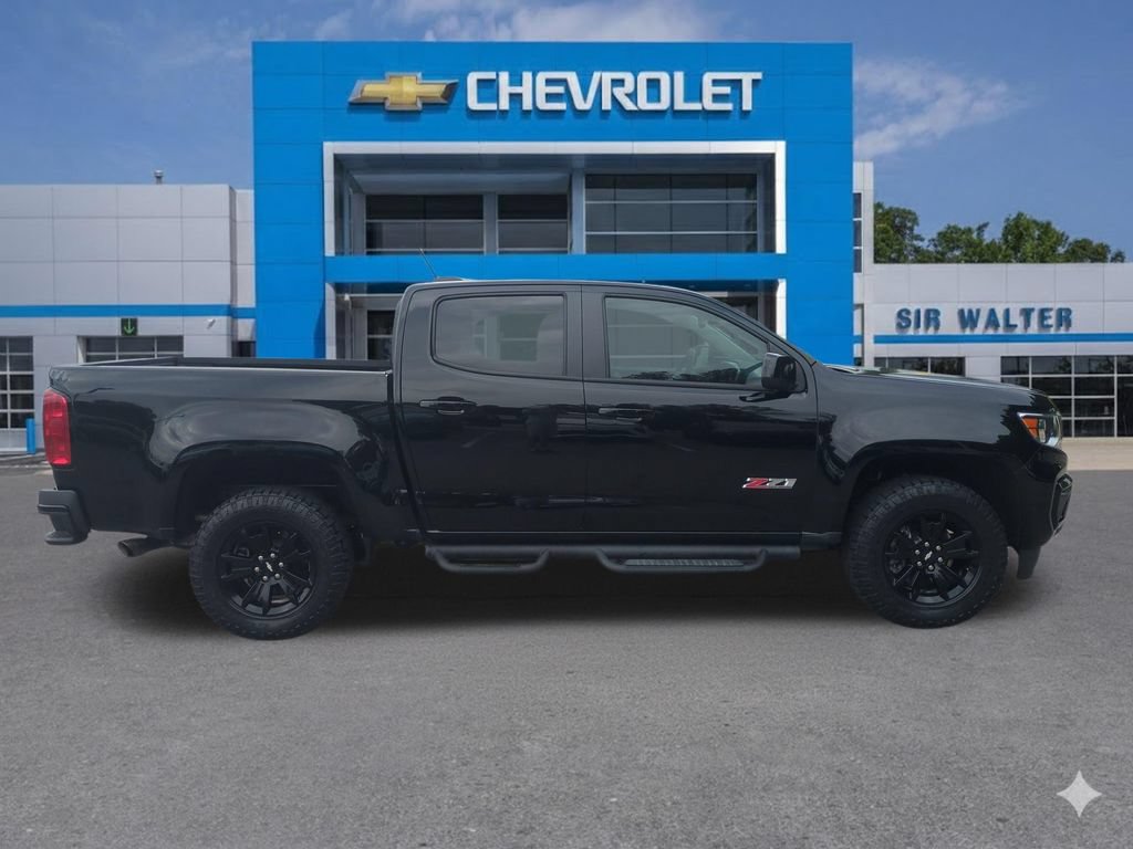 Used 2022 Chevrolet Colorado Z71 w/ Z71 Midnight Edition AWD/4WD image 7