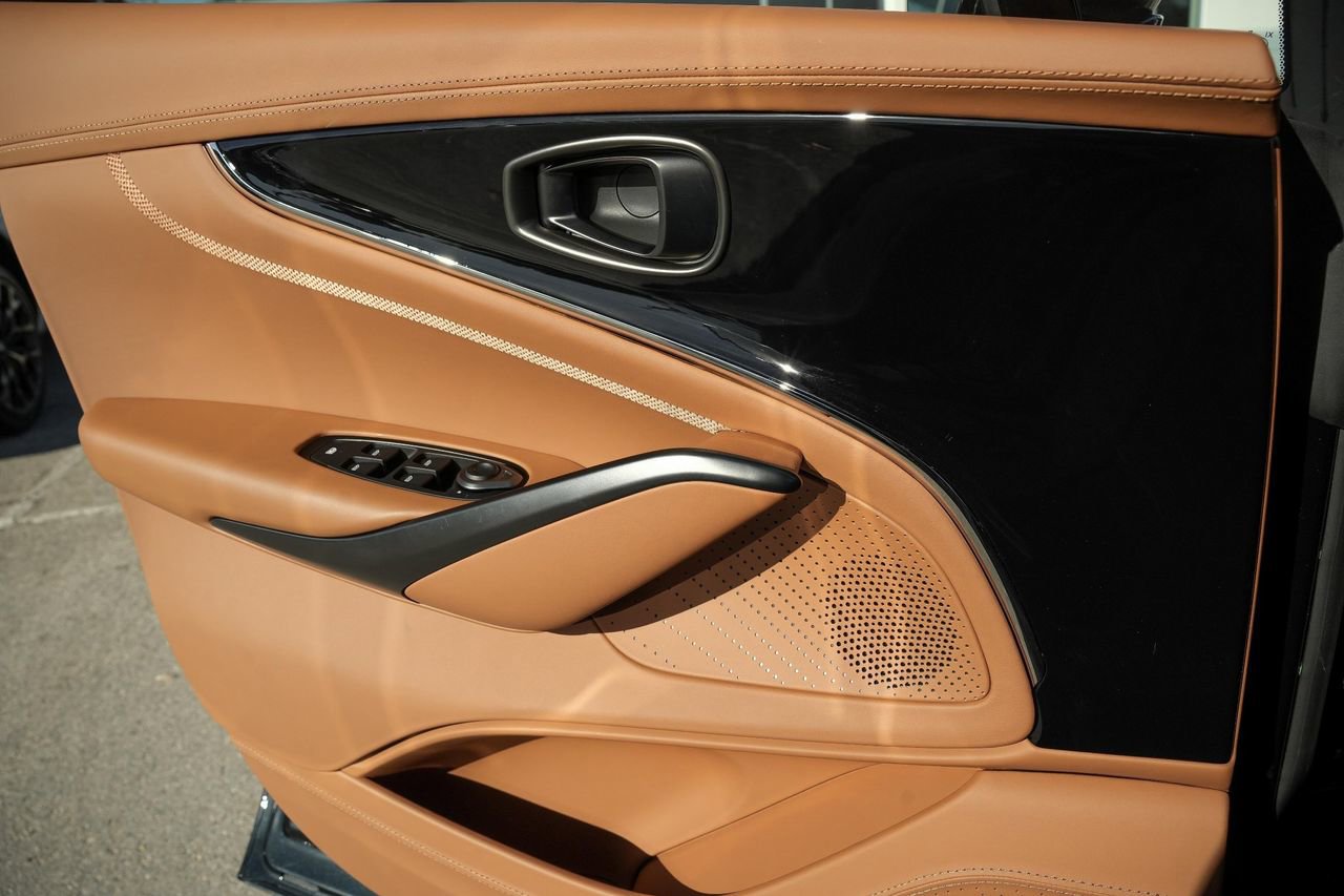 New 2026 Aston Martin DBX 707 image 28