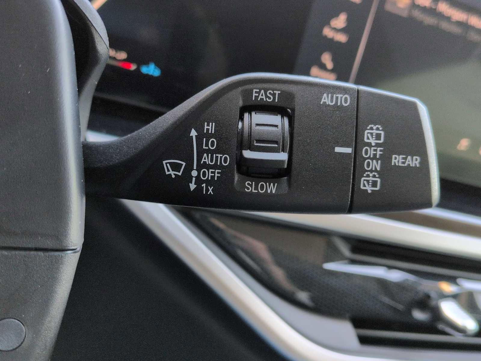 Used 2024 BMW X7 xDrive40i image 28