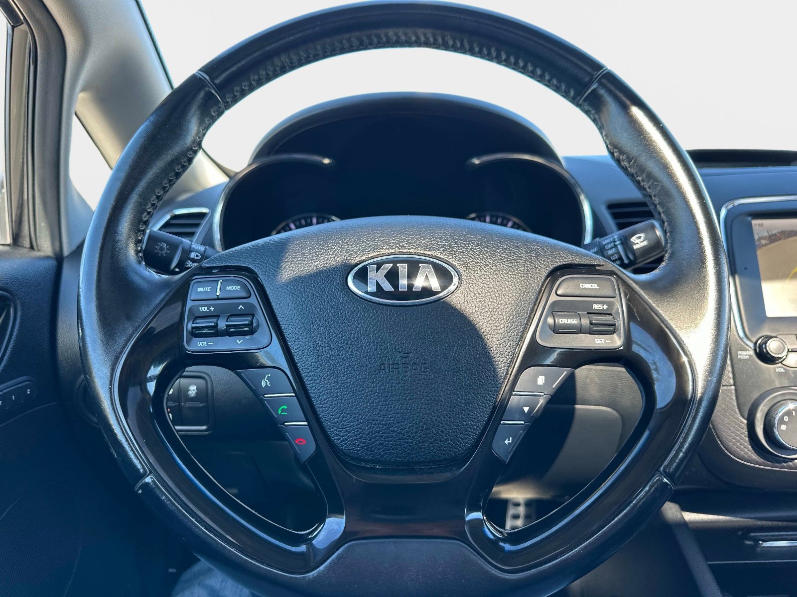 Used 2017 Kia Forte S w/ S Premium Package image 25