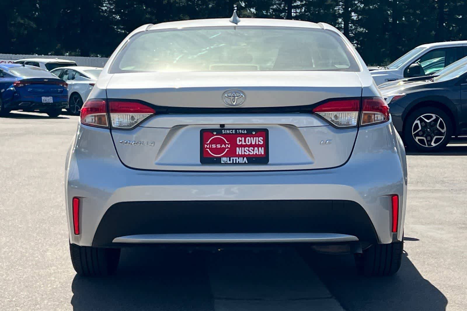 Used 2021 Toyota Corolla LE FWD image 8