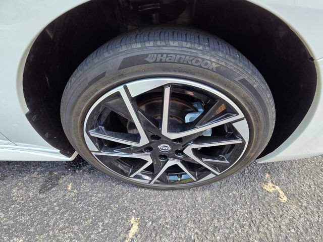 Used 2024 Nissan Sentra SR w/ SR Premium Package FWD image 34
