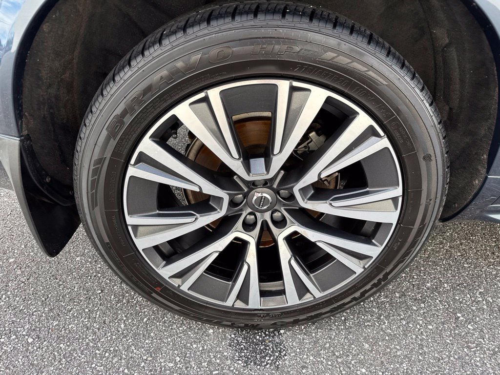 Used 2021 Volvo XC90 T6 Momentum w/ Advanced Package AWD/4WD image 9