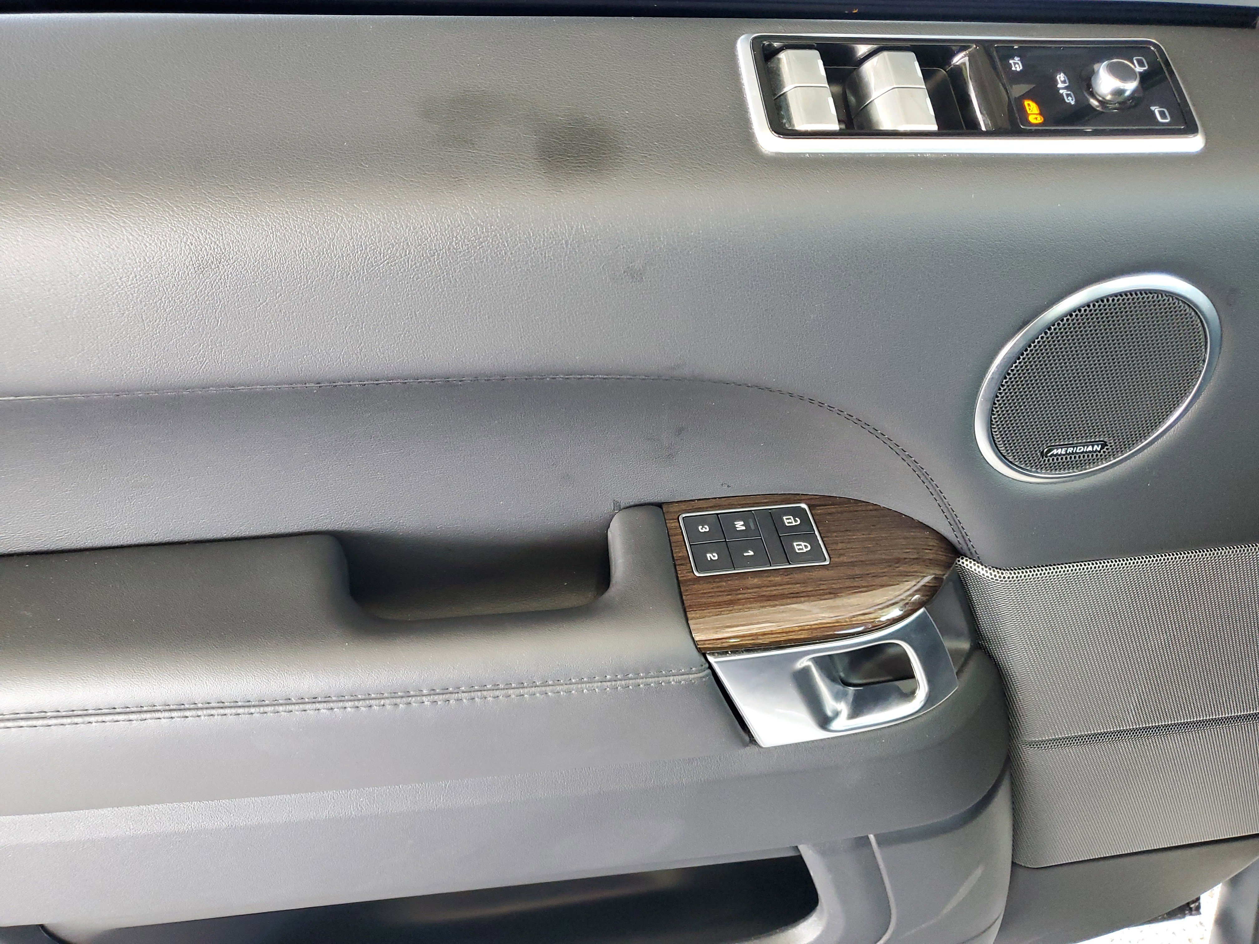 Used 2022 Land Rover Range Rover Sport HSE Silver Edition image 13