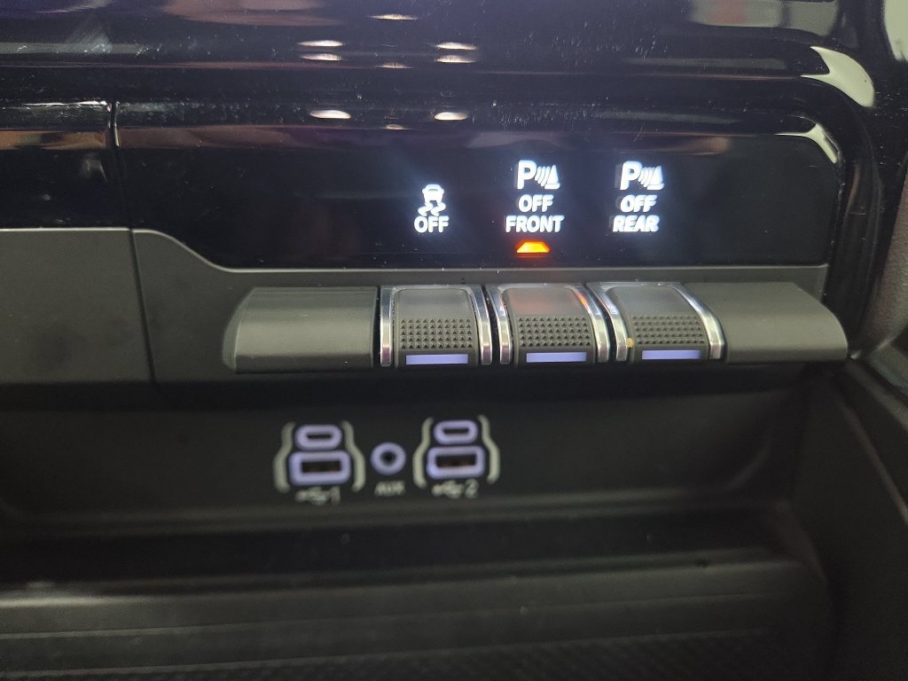 Used 2026 RAM 1500 Laramie AWD/4WD image 40