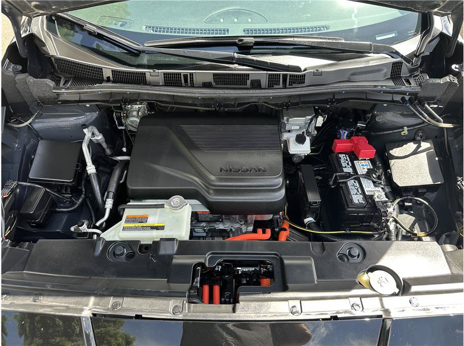 Used 2025 Nissan Leaf S FWD image 29