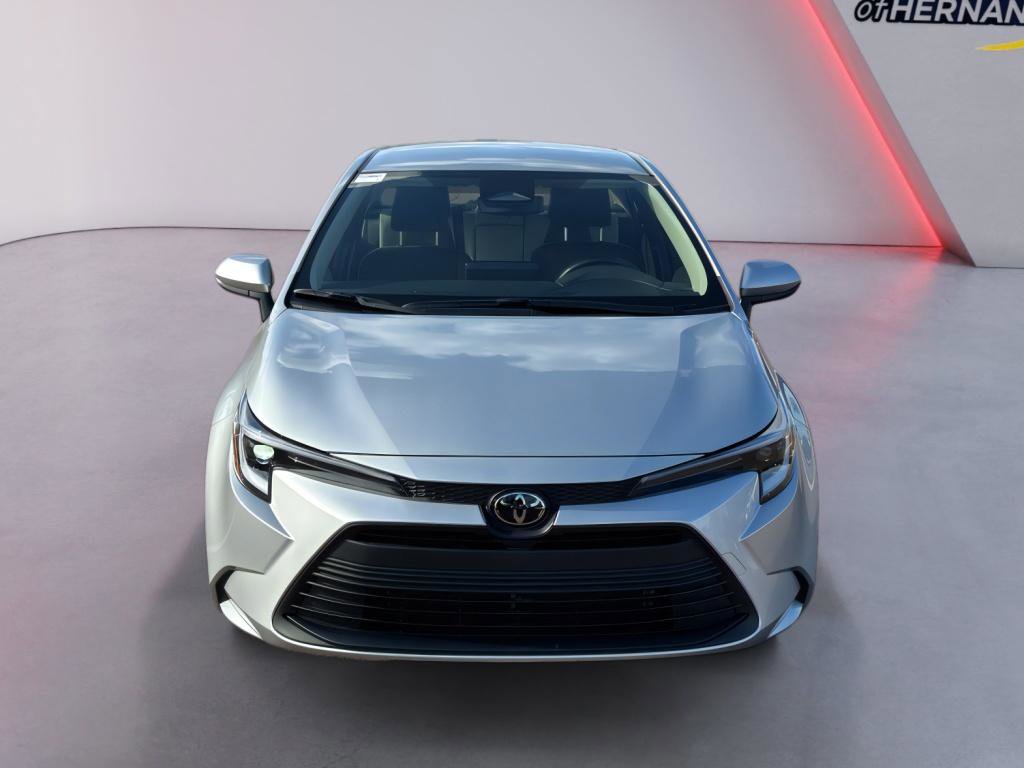 Used 2026 Toyota Corolla LE image 2