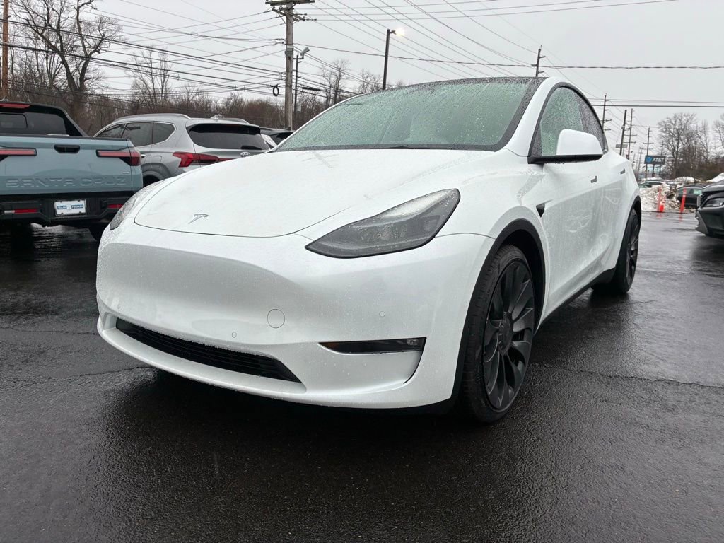 Used 2022 Tesla Model Y Performance image 3