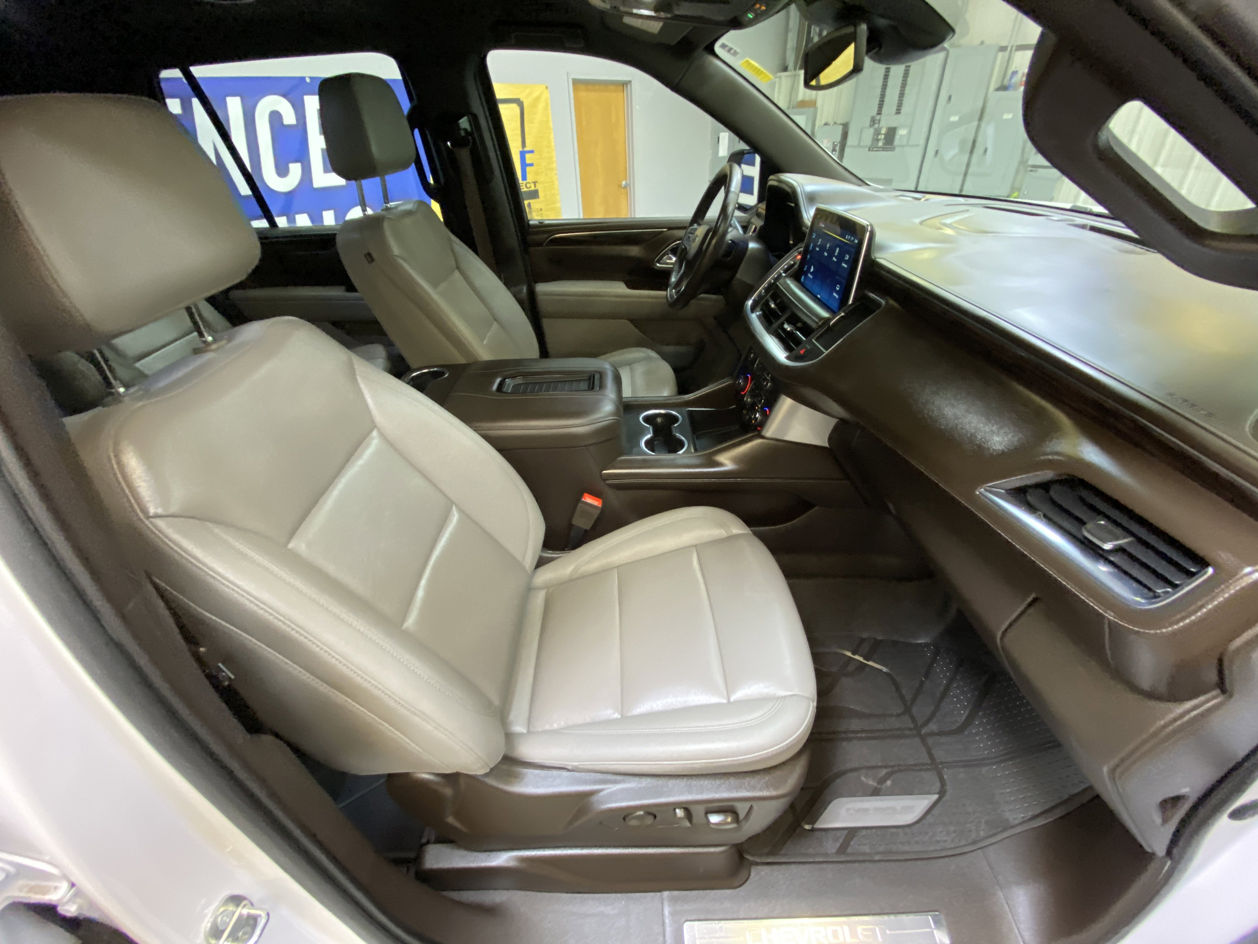 Used 2023 Chevrolet Tahoe Z71 w/ Z71 Off-Road Package image 26