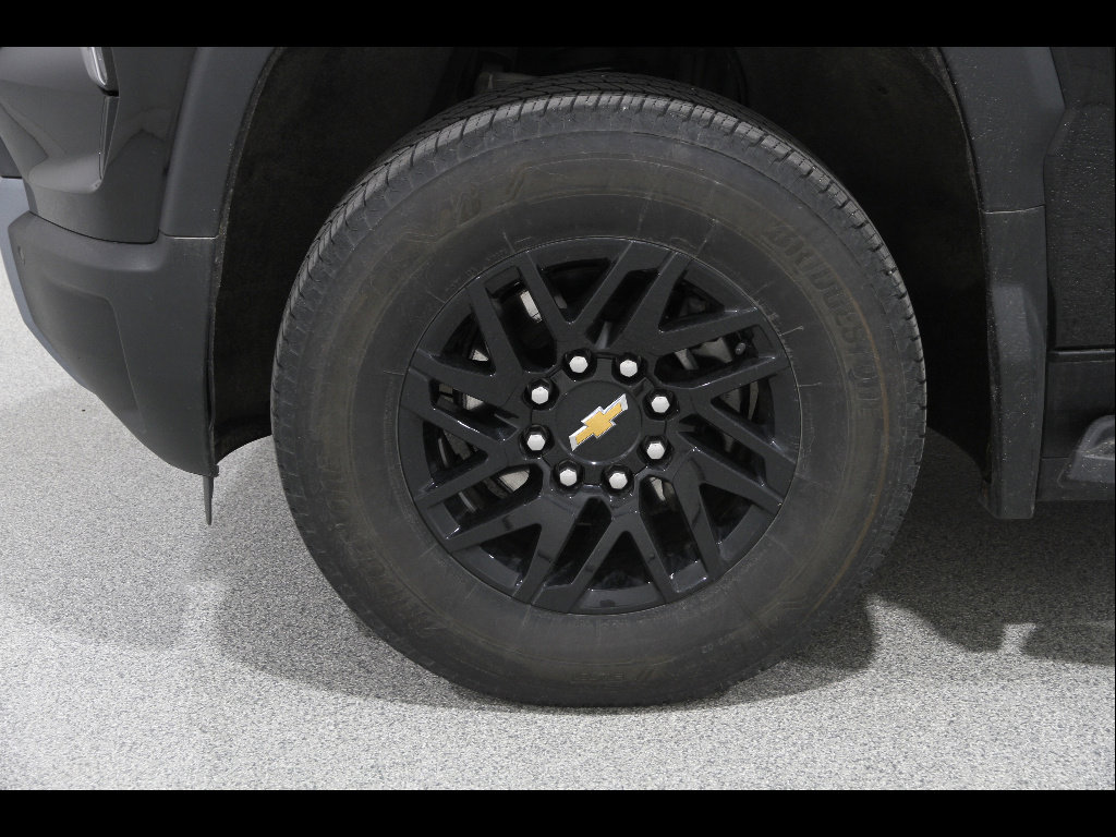 Used 2025 Chevrolet Silverado EV LT image 19