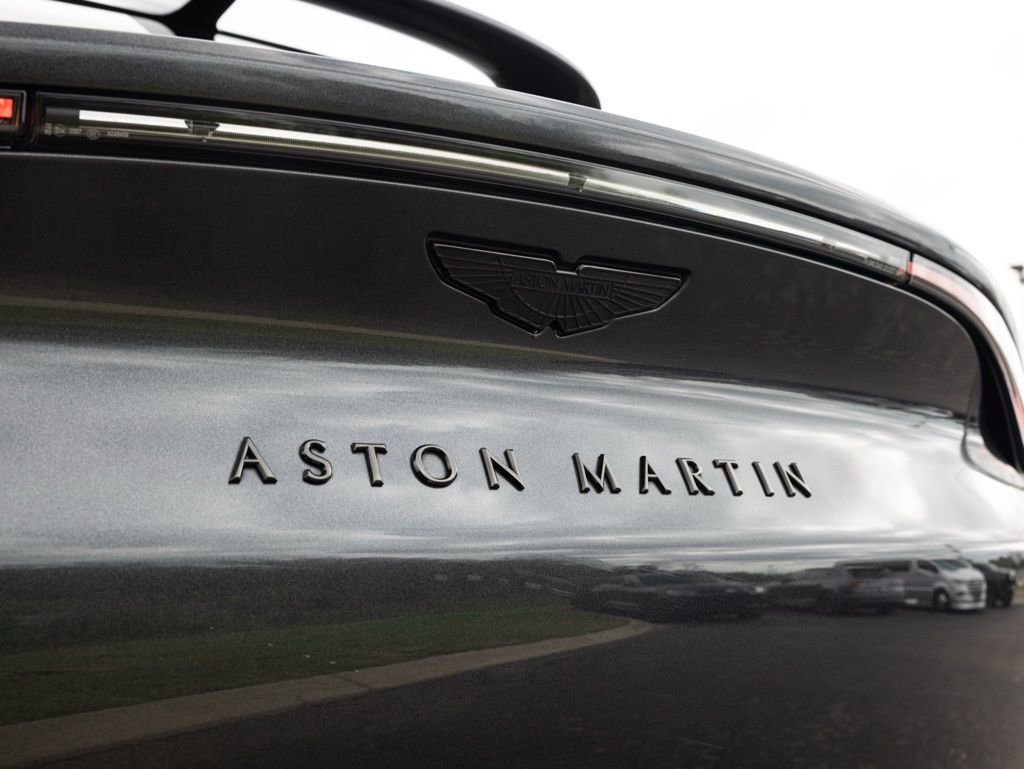 Used 2021 Aston Martin DBX image 50
