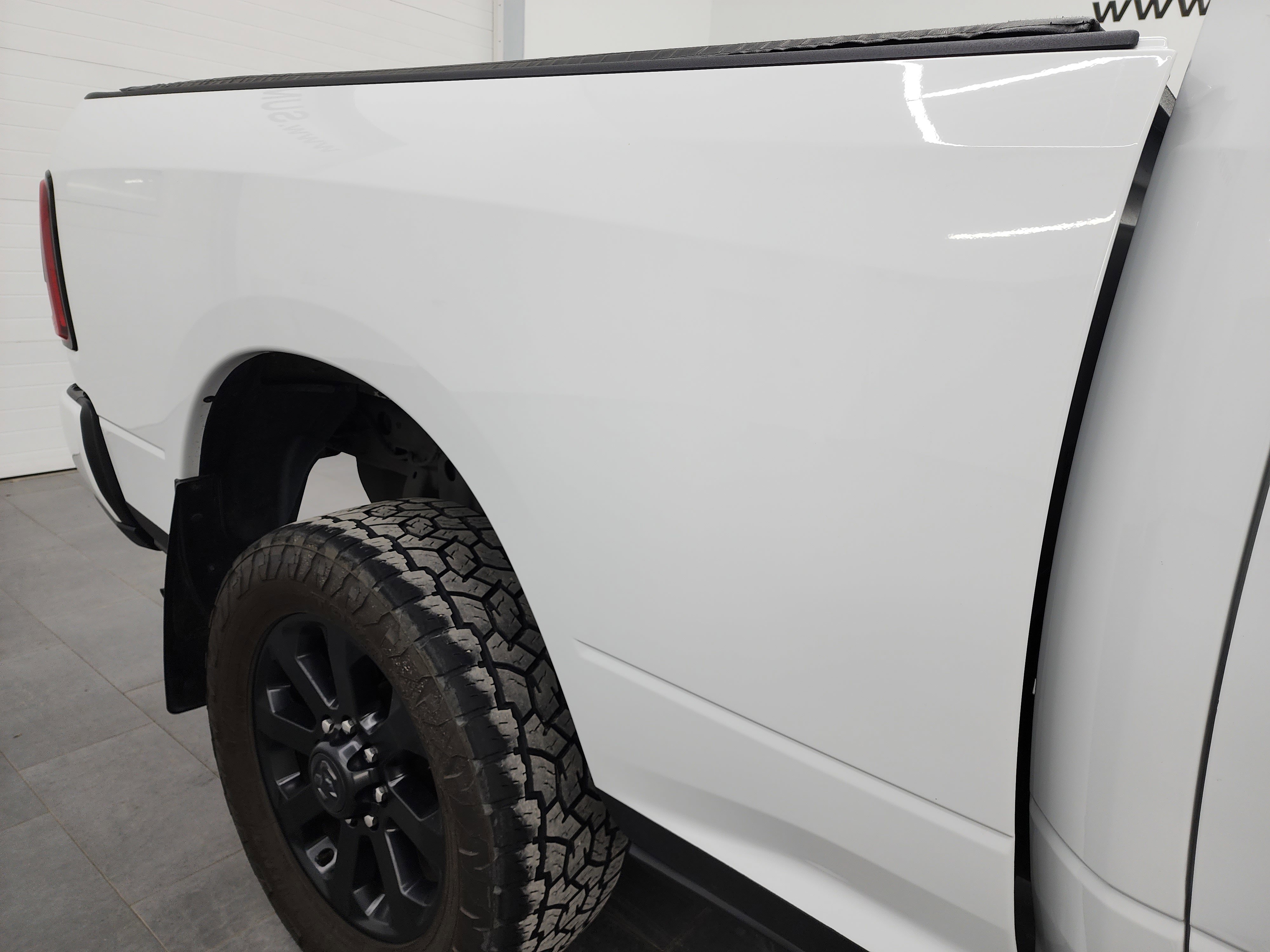 Used 2020 RAM 2500 Big Horn w/ Night Edition AWD/4WD image 30