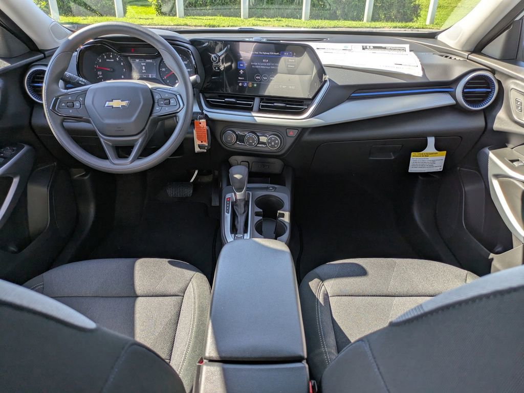 New 2026 Chevrolet Trax LS w/ Driver Confidence Package image 15