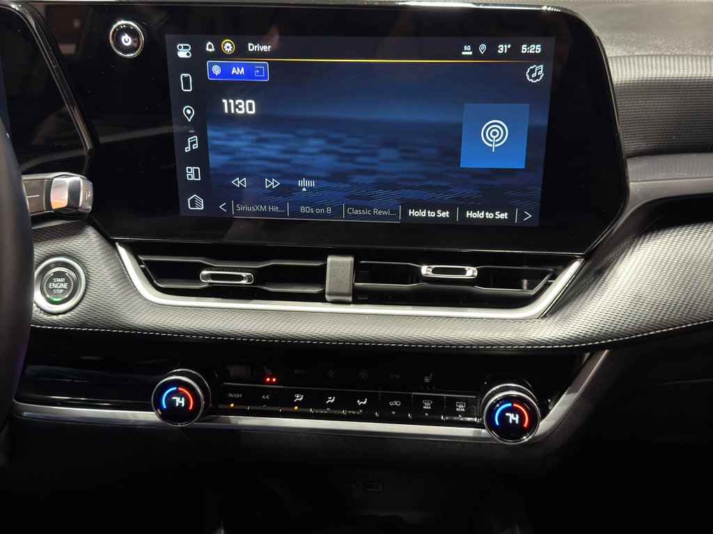 Used 2025 Chevrolet Equinox LT w/ Convenience Package II image 28