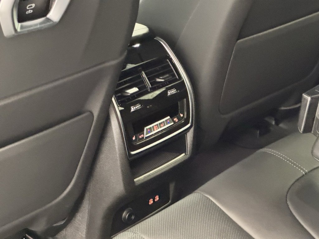 New 2026 BMW X5 M Competition w/ Executive Package image 21