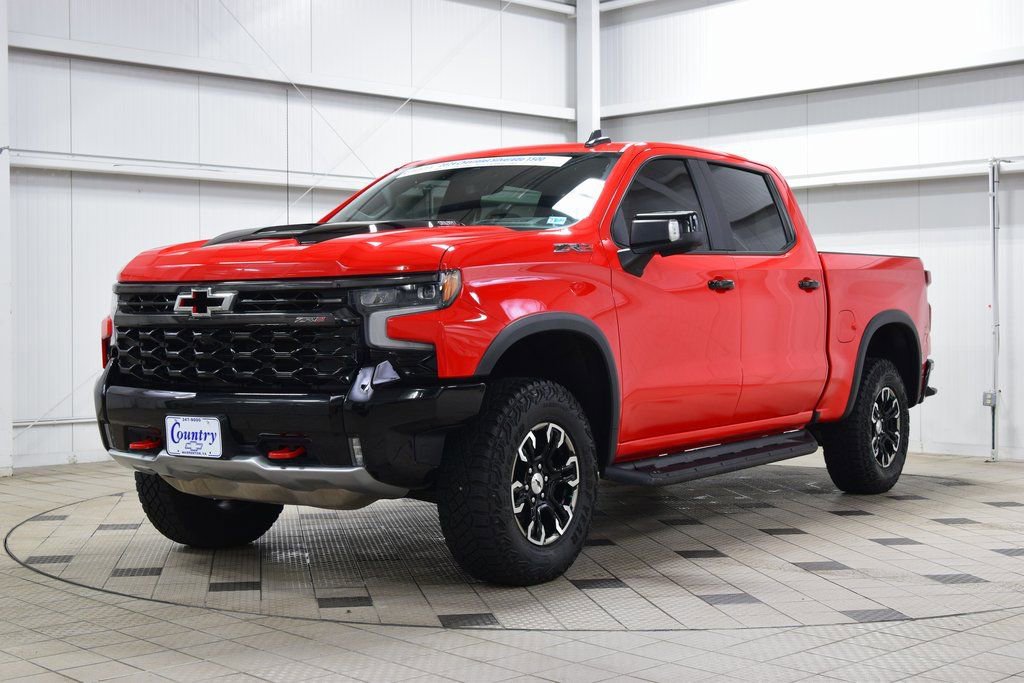 Used 2024 Chevrolet Silverado 1500 ZR2 w/ Technology Package image 3