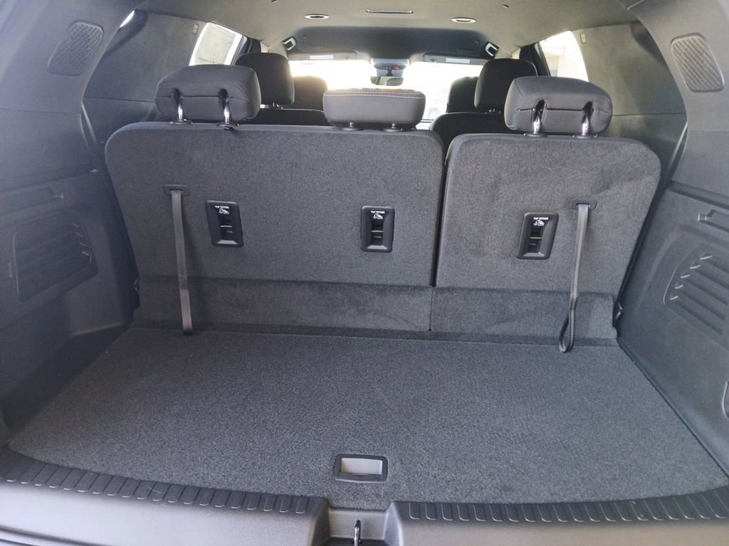 New 2026 Chevrolet Traverse LT w/ Driver Confidence Package FWD image 19