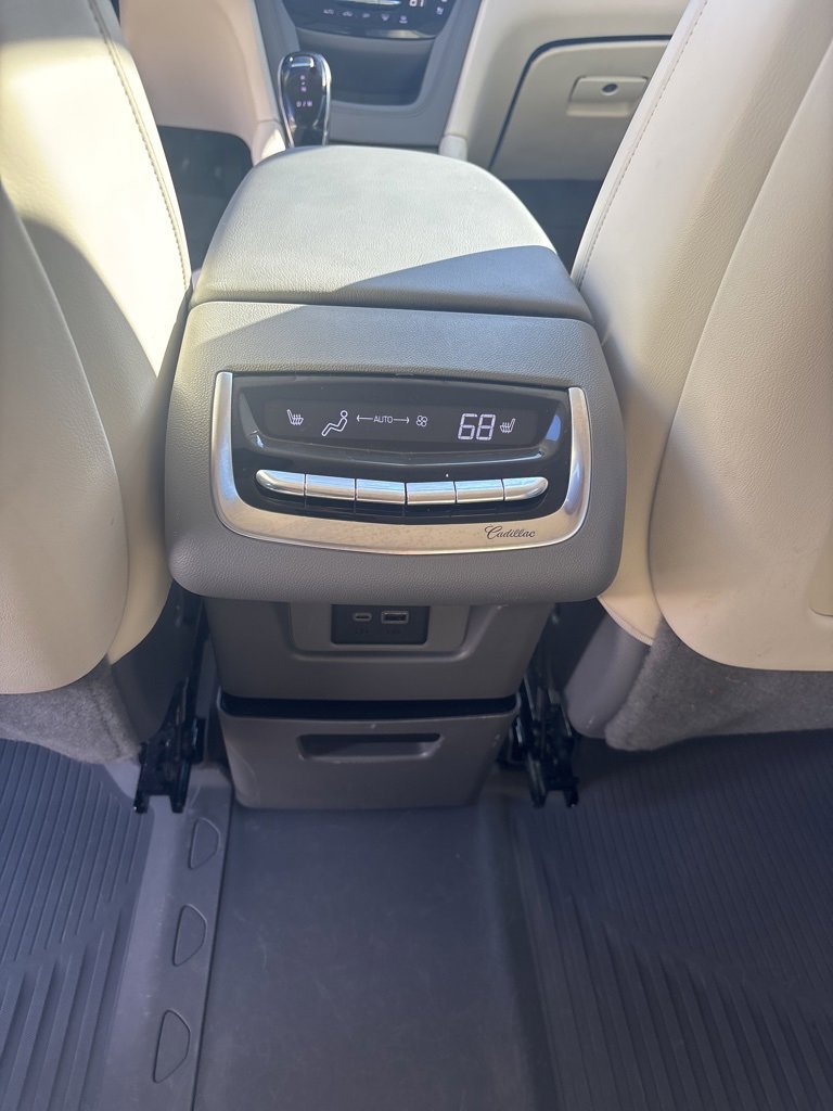 Certified 2024 Cadillac XT6 Premium Luxury w/ LPO, Floor Liner Package image 29