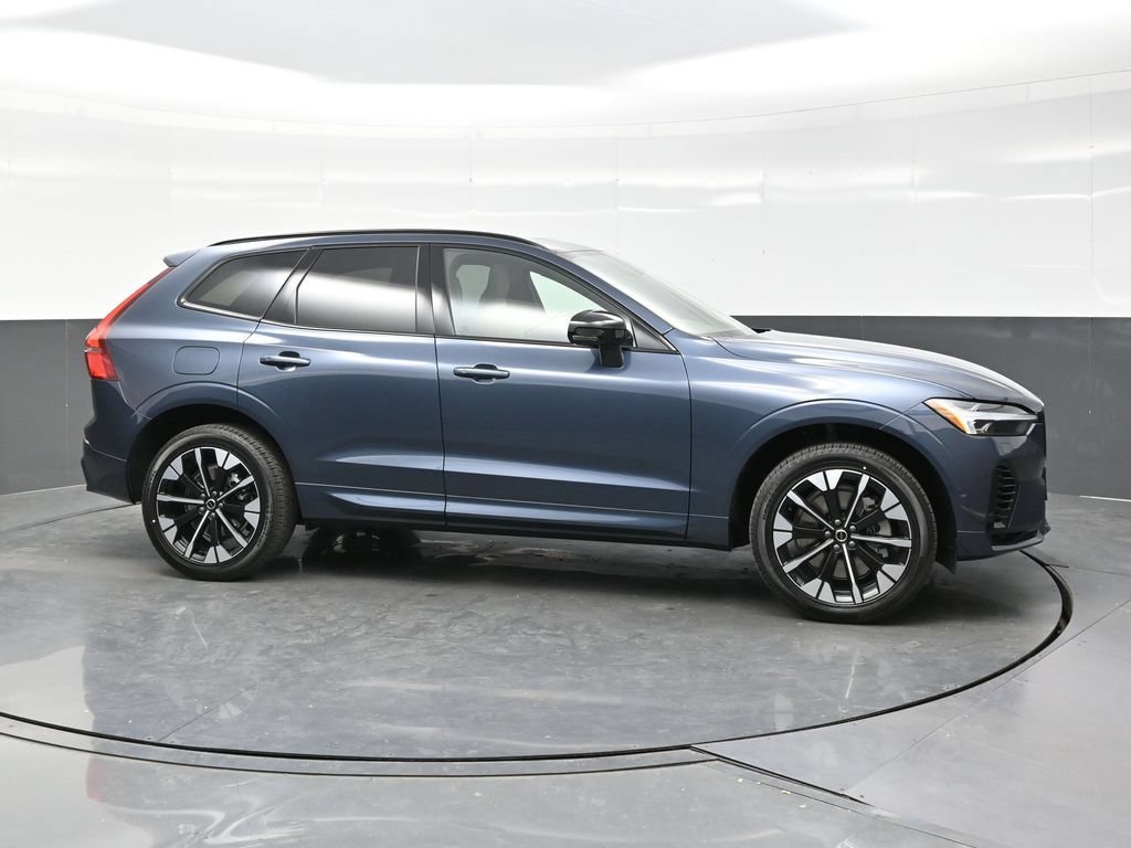 New 2026 Volvo XC60 T8 Plus w/ Climate Package AWD/4WD image 8