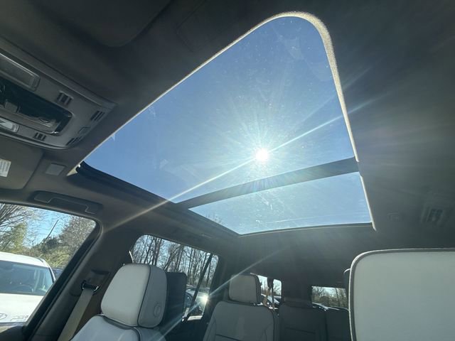 Used 2026 GMC Yukon XL Denali w/ Denali Reserve Package image 21