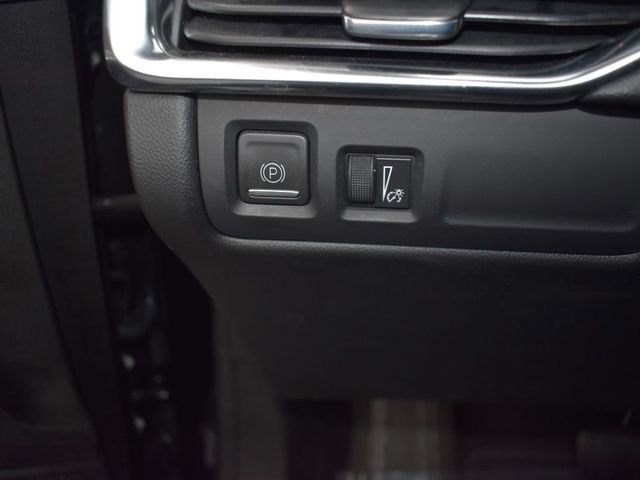 Used 2023 Cadillac XT4 Premium Luxury image 17