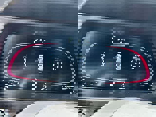 Used 2025 Hyundai Elantra Sport image 19