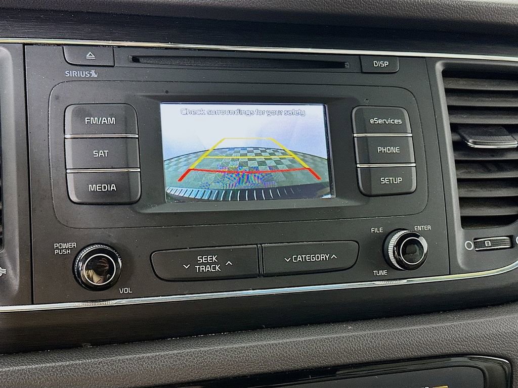 Used 2016 Kia Sedona LX w/ Option Group 020 FWD image 18