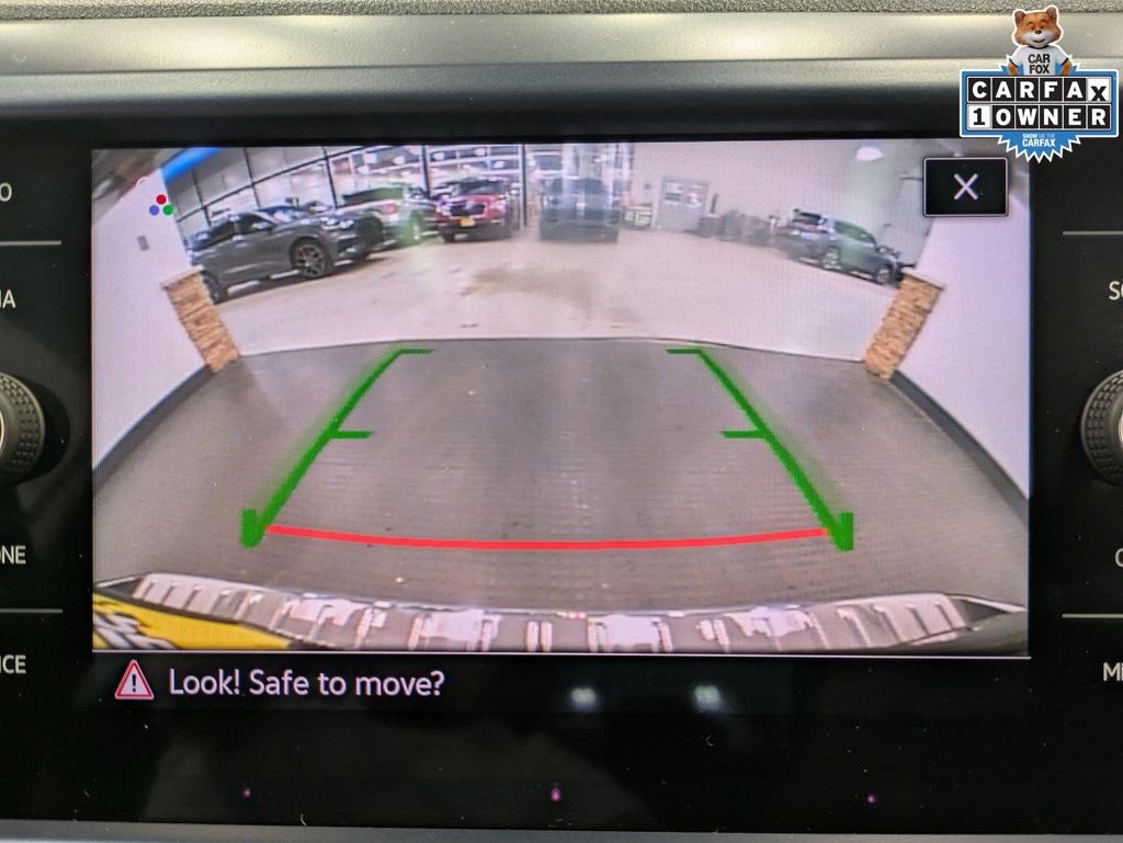 Used 2022 Volkswagen Taos SE image 14