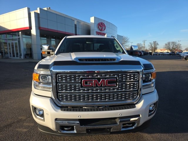 Used 2019 GMC Sierra 2500 Denali w/ Duramax Plus Package image 3