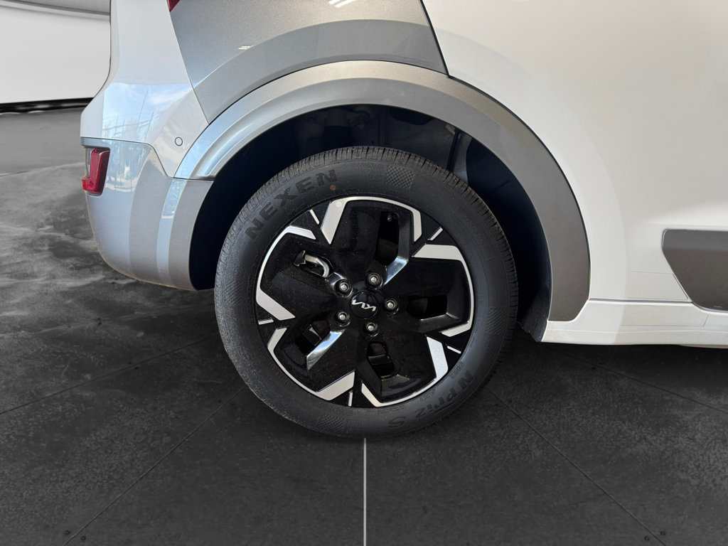 Used 2023 Kia Niro Wave FWD image 36